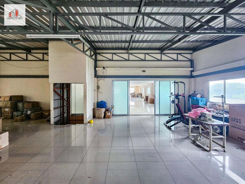 ขาย โกดัง พร้อมตึก 3 ชั้นครึ่ง พื้นที่ใช้สอยเยอะ หมู่บ้านเศรษฐกิจ บางแค 920 ตรม 2 งาน 17 ตรว 4