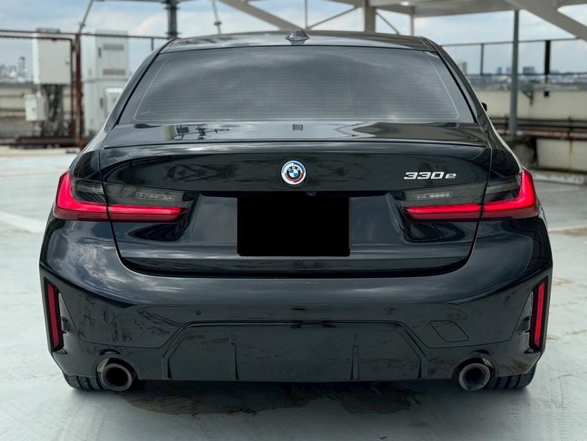 BMW 330e M Sport LCI ปี 2023 ไมล์ 40,xxx km