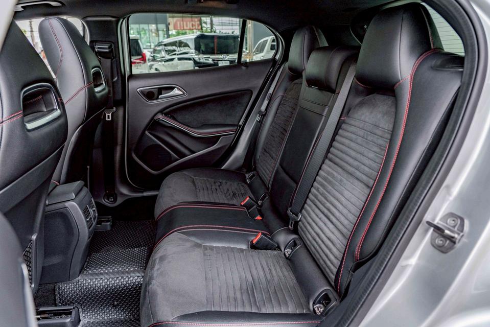 รหัสรถ NP891 BENZ GLA250 AMG FACELIFT 2019 15