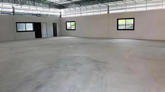 ให้เช่าโกดังใกล้ถนนบายพาส ชลบุรี เข้าซอยบ้านสวน-เลี่ยงเมือง 5 เพียง 200 เมตร เดินทางสะดวกใช้เวลาเดินทางเข้า อมตะนครแค่ 1 5