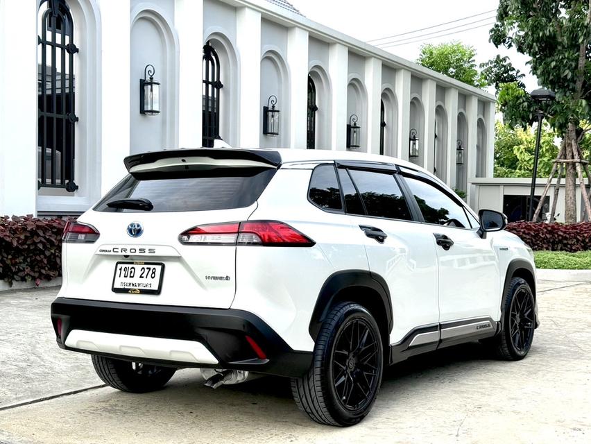 TOYOTA COROLLA CROSS 1.8 HYBRID PREMIUM ปี 2021 รูปย่อยที่ 4
