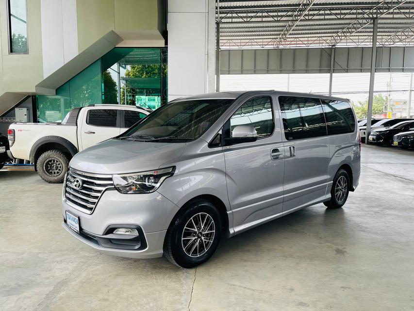 รูป 2019 Hyundai H-1  2.5  ELite แต่ง VIP เครดิตดีฟรีดาวน์ 1