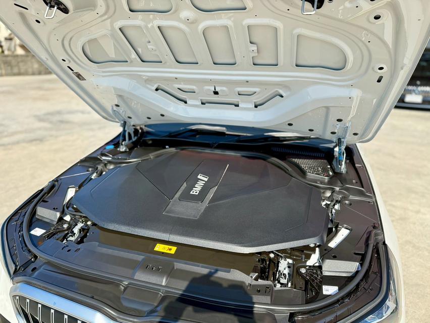ปี2023 BMW i5, eDrive40 M SPORT โฉม G60 รูปที่ 14