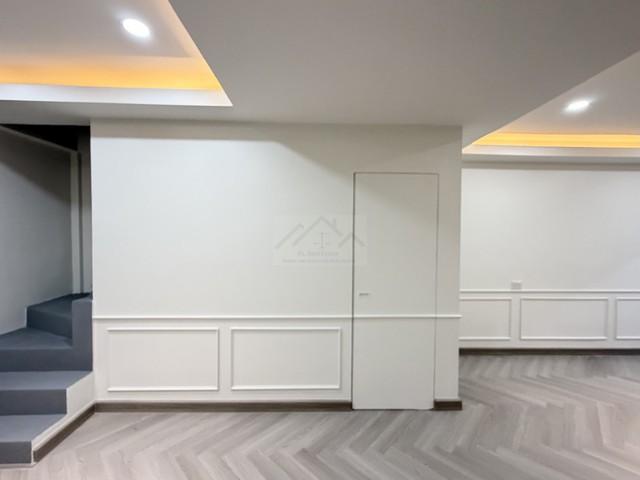 ขายทาวน์โฮม 2 ชั้น 120 ตรม. หมู่บ้านเลิศอุบล โชคชัย 4 ซอย 22 รีโนเวทใหม่พร้อมเข้าอยู่ ใกล้เซ็นทรัลอีสวิลล์ 10 นาที 3