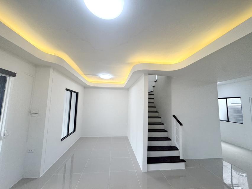 หมู่บ้านพฤกษา 67 ลำลูกกาคลอง2 ถ.เสมาฟ้าคราม ต.คูคต อ.ลำลูกกา จ.ปทุมธานี 8