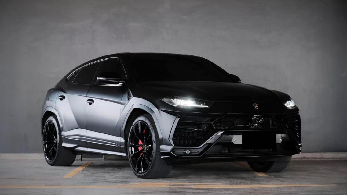 Lamborghini Urus ปี 2022