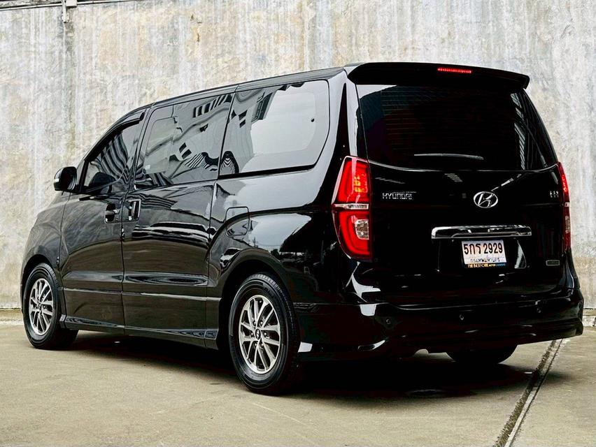 ขาย Hyundai H1 2.5Deluxe ปี19 4