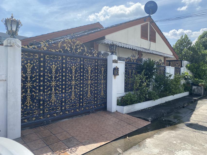 ขาย บ้านเดี่ยว หมู่บ้านเจริญสุขนิเวศน์ รัชดาภิเษก 36 (ซอยเสือใหญ่อุทิศ) หมู่บ้านปากซอย 1