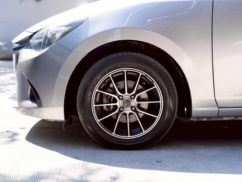 Mazda 2 1.3S ปี 2016 ♨️ #ประกันเครื่องเกียร์หลังการขาย3ปี / 30,000km. ♨️ 10