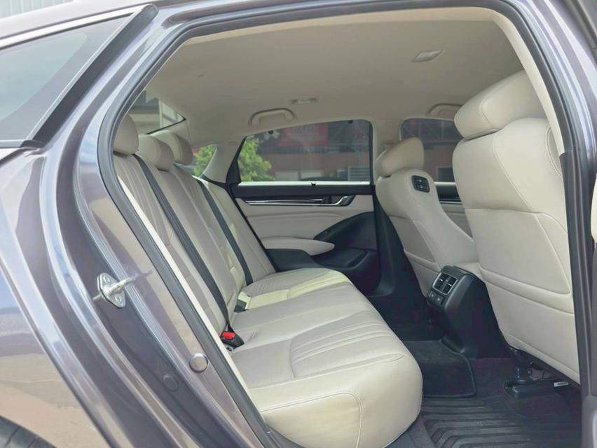 ขาย Honda Accord 2.0Hybrid ปี20 14