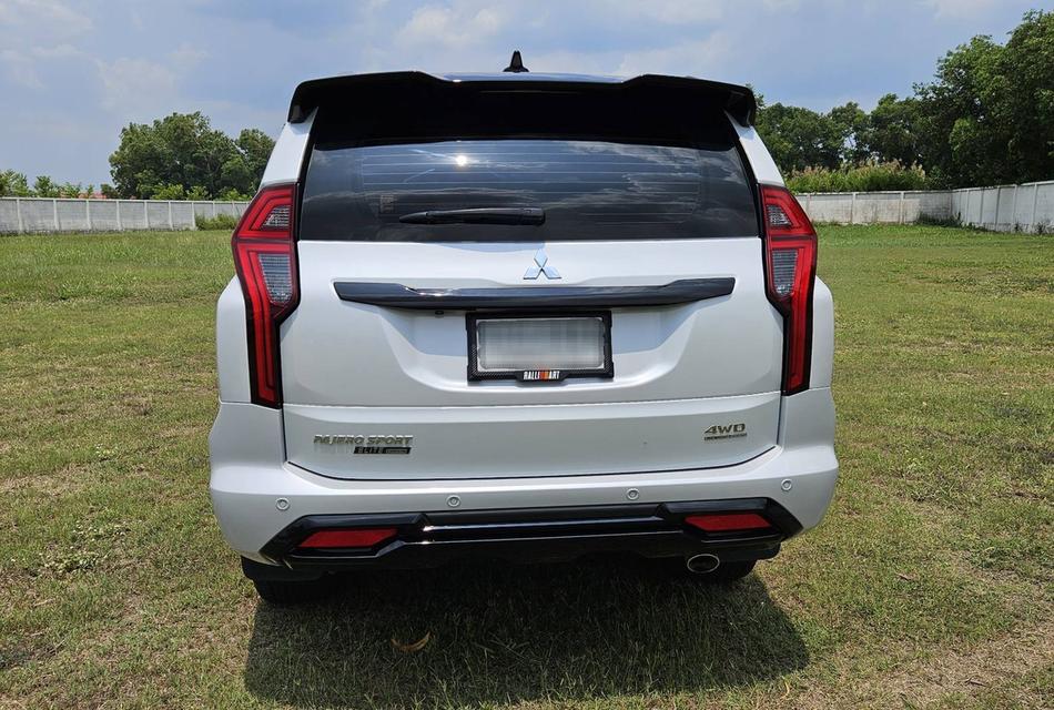 มือเดียว ออกห้าง 2024 Mitsubishi PAJERO SPORT 2.4 GT 4WD Premium Elite Edition SUV ไมล์น้อย 29,000 km รูปที่ 4
