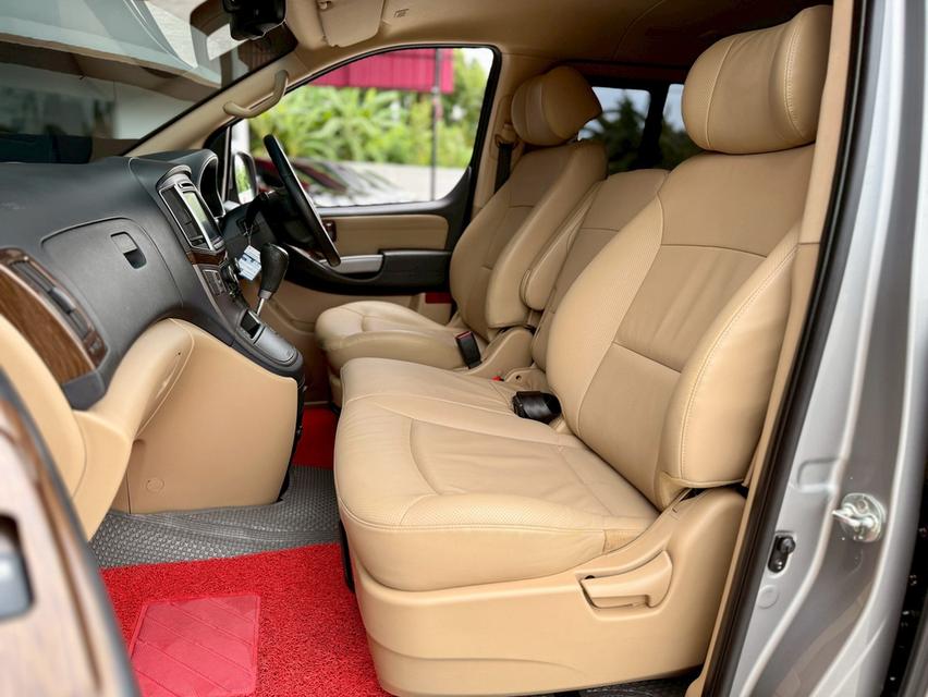 ขาย Hyundai H1 2.5Deluxe ปี18 13
