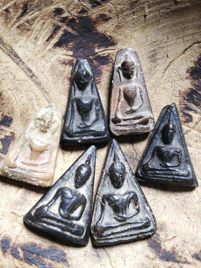 พระเครื่องหลายรุุ่นหลายราคา รูปที่ 20