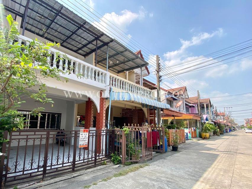 ทาวน์เฮ้าส์ หมู่บ้านเจริญสุข 2 (เวฬุวนาราม) ถนนสรงประภา เขตดอนเมือง 14