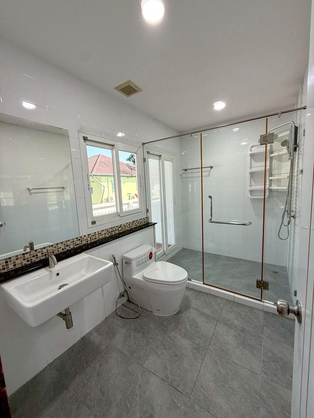 ขายบ้านหรู เสนาเเกรนด์โฮม รังสิต - ติวานนท์ (หลักหก) มีสระน้ำ 18