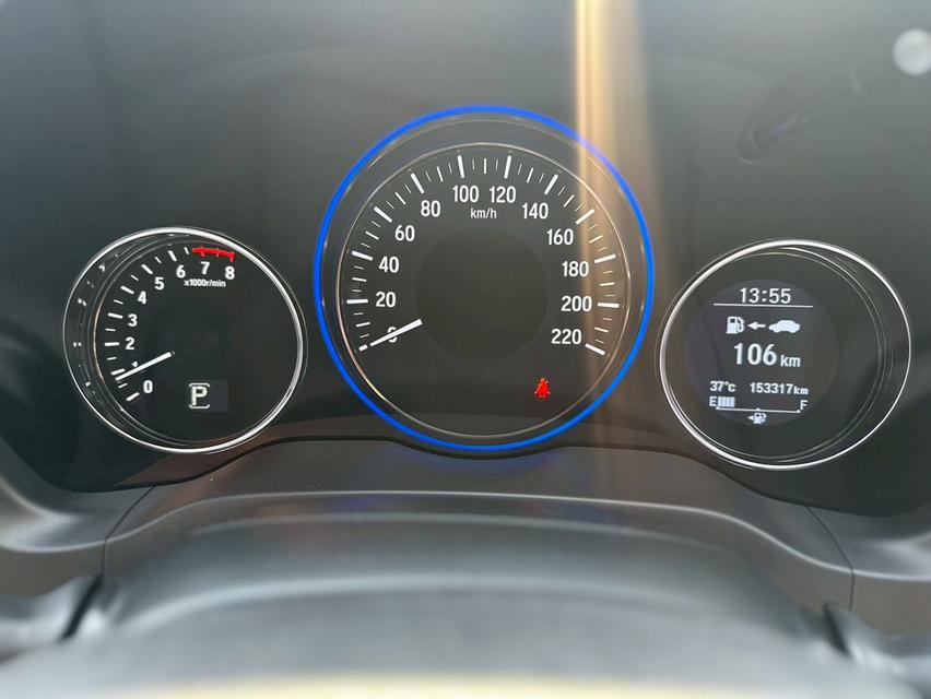 #HONDA HRV 1.8EL SUNRUFF TOP ปี2016 สีขาว เกียร์ออโต้ เครื่องเบนซิน  ราคา 409,000บาท 🌟ออกรถ5,000บาท🌟 ผ่อนนาน  84งวด  ผ่อน 8,008/72งวด  -ภายในเบาะหนั รูปที่ 8