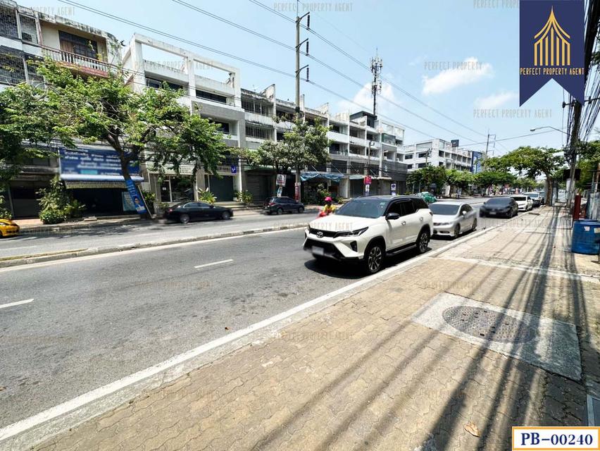 ขาย อาคารพาณิชย์ ติดถนนลาซาล แบริ่ง ศรีนครินทร์ สุขุมวิท105 ตกแต่งสวย เหมาะเปิดคาเฟ่ ออฟฟิศสำนักงาน 16