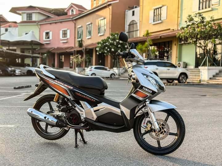 Yamaha Nouvo สีขาว 2