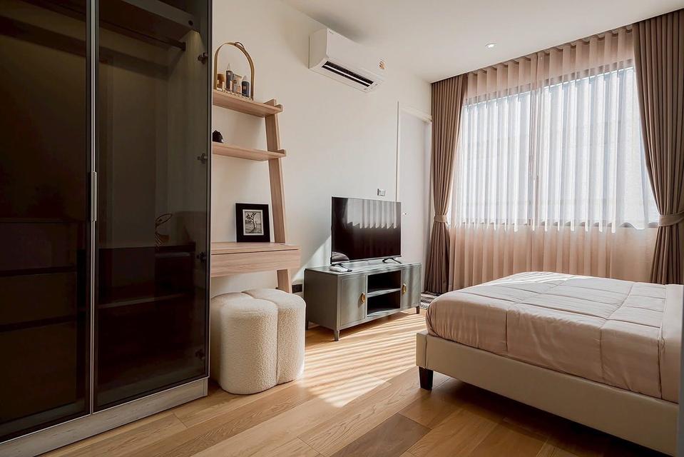 บ้านเดี่ยว 3 ชั้น โครงการใหม่ 𝐅𝐞𝐞𝐥 𝐓𝐨𝐰𝐧 ลาดพร้าว 𝟏𝟎𝟏 บ้านเดี่ยวสุดหรู ใจกลางลาดพร้าว ใกล้ MRT ลาดพร้าว 101 เพียง 3 นาที! 5