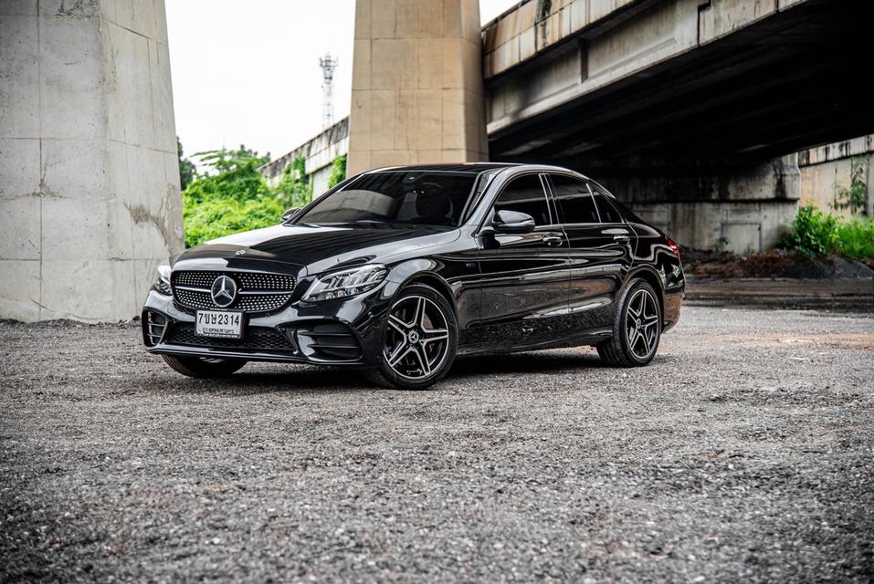 Mercedes-Benz C300e 2.0 AMG Sport W205 AT 2023ไมล์ 116,xxx km. !!! ราคาพิเศษ 799,000 บาท