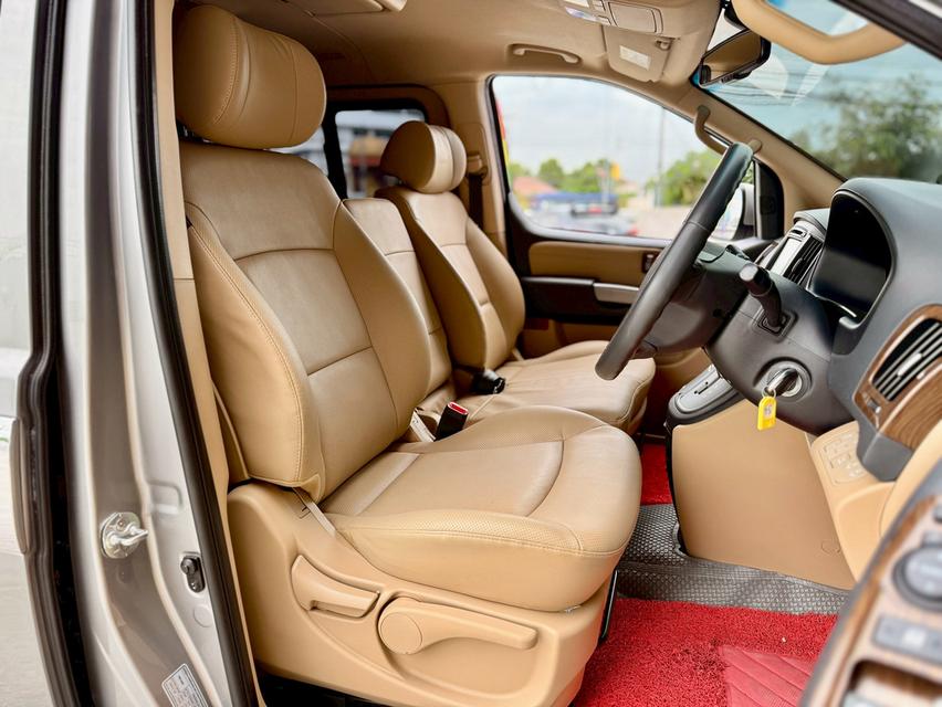 HYUNDAI H1 DELUXE 2018 9