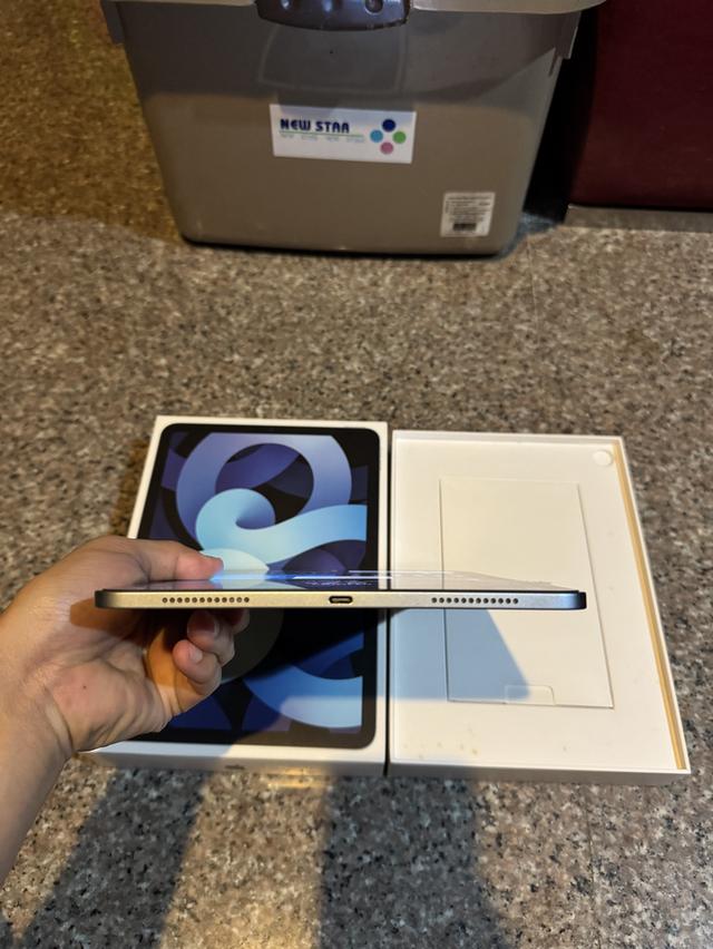 ขายiPadAir4สีหายากSky Blue256กิ๊กสูนTrueมีกล่องอีมี่ตรงไร้รอยตกใช้งานดีถูกๆ