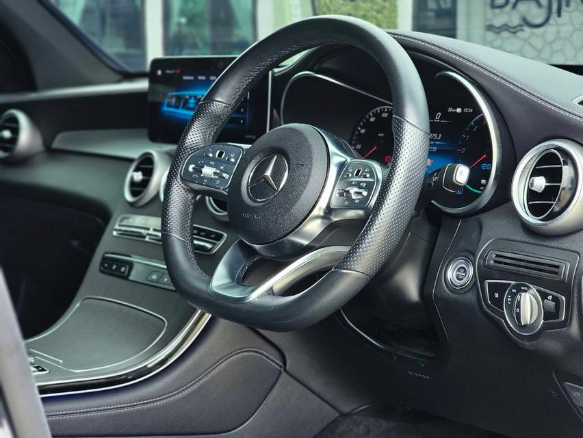 Mercedes-Benz #GLC300e AMG 4MATIC Facelift ปี 2020 11