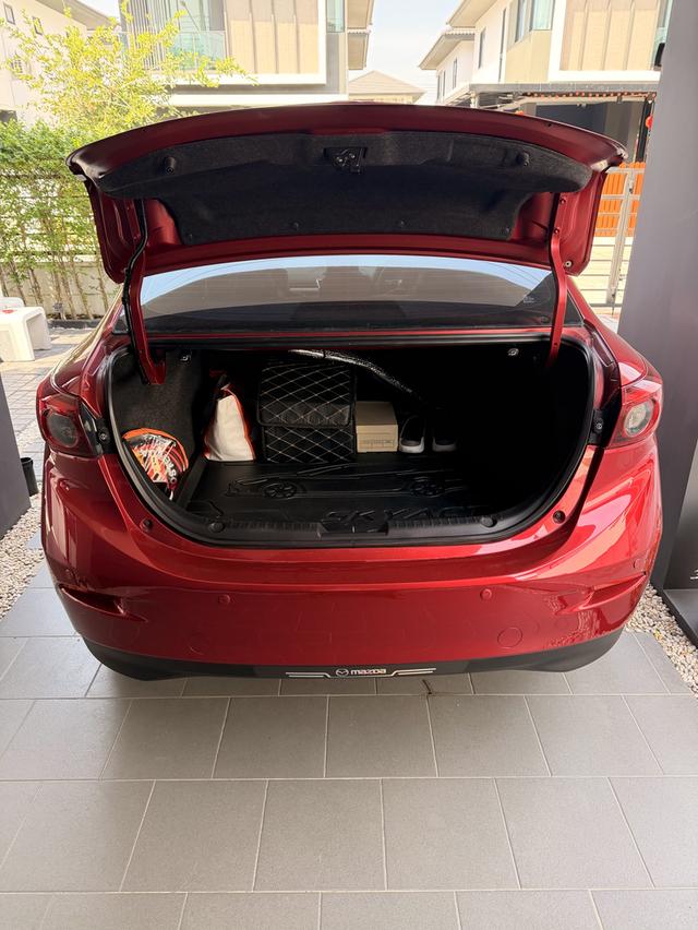 รถMazda3สีแดงปี2016รถมือเดียวเจ้าของขายเอง รูปที่ 9