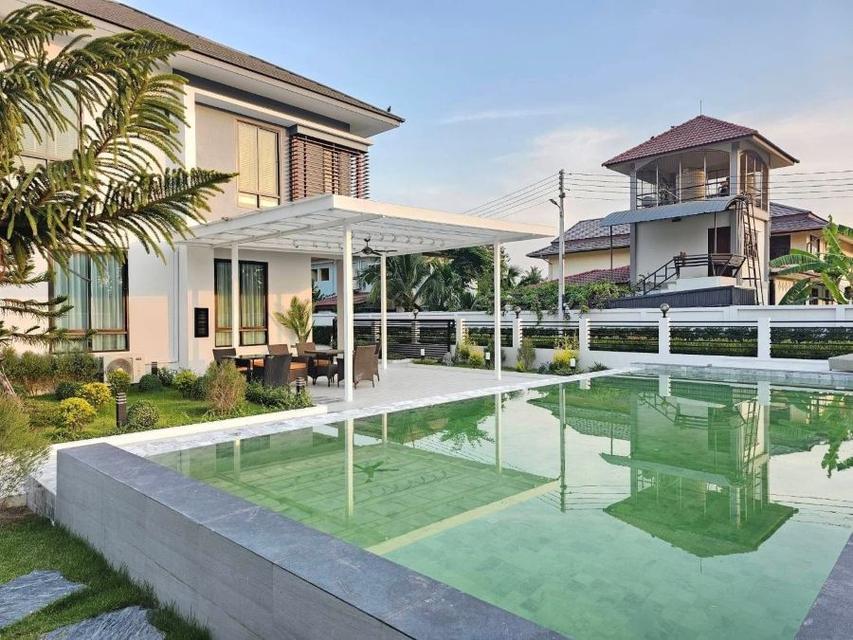ขายบ้านพูลวิลล่า 2ชั้น บางละมุง ชลบุรี สไตล์โมเดิร์น สระว่ายน้ำดีไซน์สุดหรู พร้อมด้วยเฟอร์นิเจอร์และเครื่องใช้ไฟฟ้า
