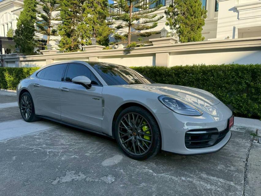 PANAMERA 4E- Hybrid EXECUTIVE 2