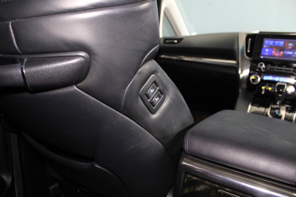 รหัสรถ BM3311 TOYOTA ALPHARD 2.5 S C Package ปี 2017 เบนซินล้วน 16