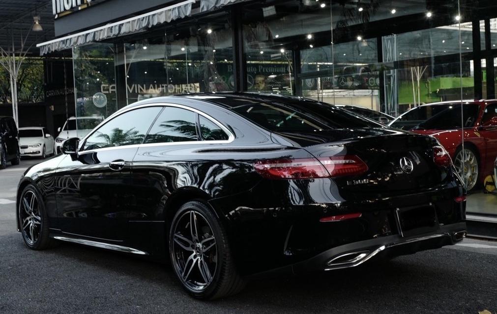 Mercedes-Benz E300 AMG Coupe 2