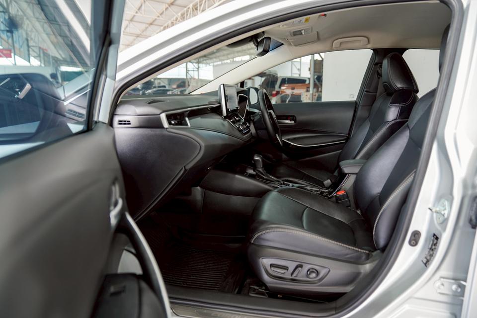 TOYOTA COROLLA ALTIS 1.8 HYBRID HIGH AT ปี 2019 จด 2020 ไมล์ 44,000 กม. 10
