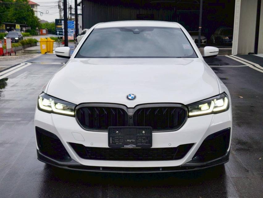 รหัสรถ KPV53 2022 BMW 520d M SPORT LCI