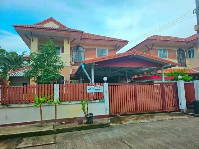 บ้านดีบ้านสวยชลบุรีราคาถูก บ้านเดี่ยว 2 ชั้นหลังใหญ่ ขายด่วนบ้านแกรนด์วิลเลจชลบุรี บนเนื้อที่ 51 ตรว หัวมุม