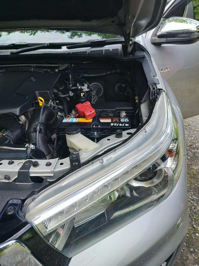 รถกระบะโตโยต้า รีโว่ 4