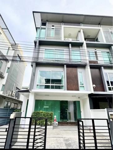 ให้เช่าโฮมออฟฟิศ อาคาร สำนักงาน 4 ชั้น บี สแควร์ พระราม9 B Square เหม่งจ๋าย เลียบด่วนเอกมัย รามอินทรา 1