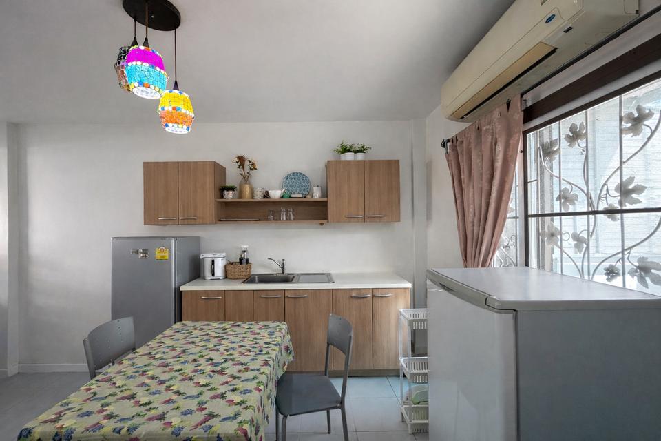 หมู่บ้านไอดีไซน์ ลำลูกกา คลอง 3 ถนนลำลูกกา ตำบลลาดสวาย อำเภอลำลูกกา จังหวัดปทุมธานี 8