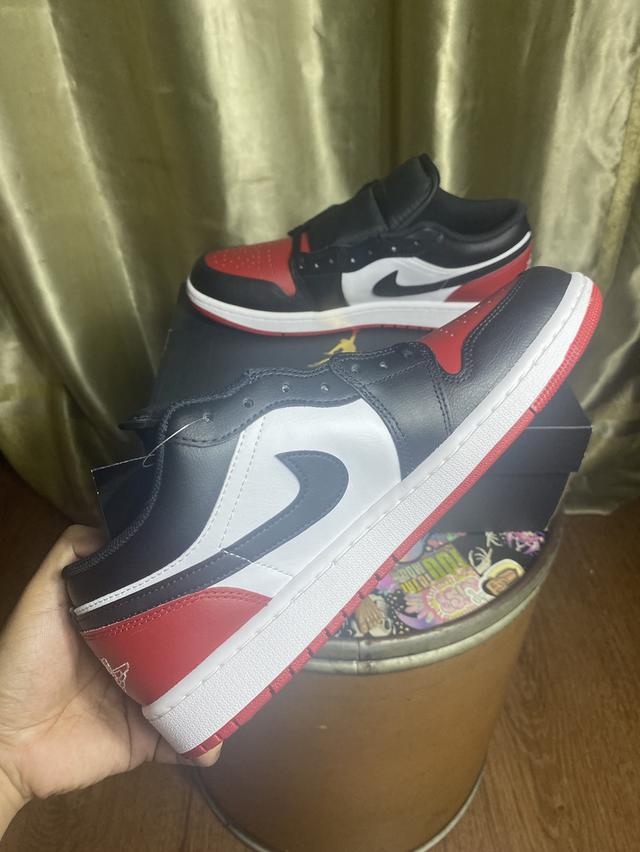 AIR JORDAN1 LOW BRED TOEV.2 รูปที่ 3