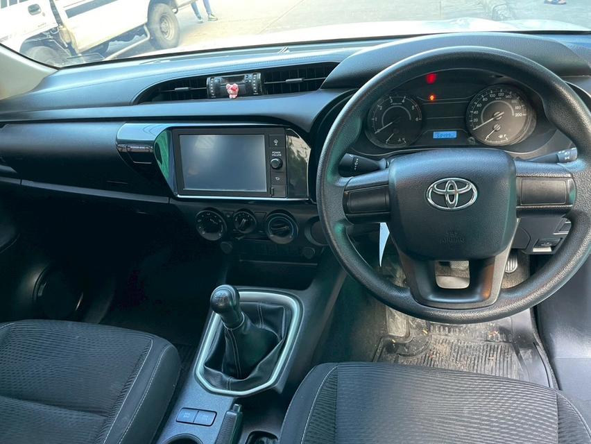 021 #TOYOTA HILUX REVO 2.4 CAB MT  11