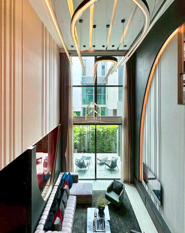3-storey single house in Modern Luxury style The Gentry Phatthanakan 2 7