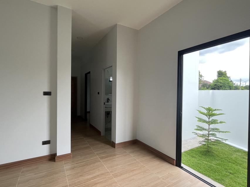 🏡 บ้านเดี่ยวที่มาพร้อมความเป็นส่วนตัวด้วยดีไซน์พิเศษ 2 ห้องนอน 2 ห้องน้ำ 1 ที่จอดรถ และสวน ส่วนตัวภายในบ้าน กับพื้นที่ใช้สอย 100 ตรม. ที่ดินเริ่มต้น 9