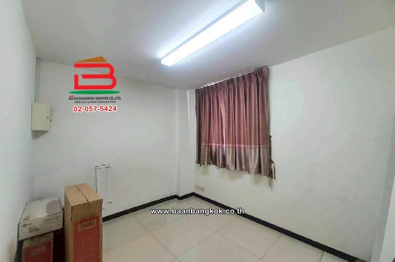 ทาวน์โฮม The Primary Ultimate kaset-nawamin (เดอะไพรมารี อัลติเมท เกษตร-นวมินทร์) เนื้อที่ 24.2 ตร.ว ซอยนวลจันทร์ 28 แขวงคลองกุ่ม เขตบึงกุ่ม 7