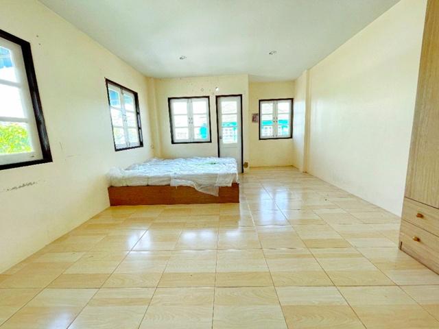 ทาวน์เฮาส์ 3 นอน 2 น้ำ ใกล้ สวนหลวง ร.9 900 ม. 24 ตร.ว.188ตร.ม. หลังหัวมุม เฉลิมพระเกียรติ ร.9 44-52 ประเวศ ใหญ่มาก 2คูห 4