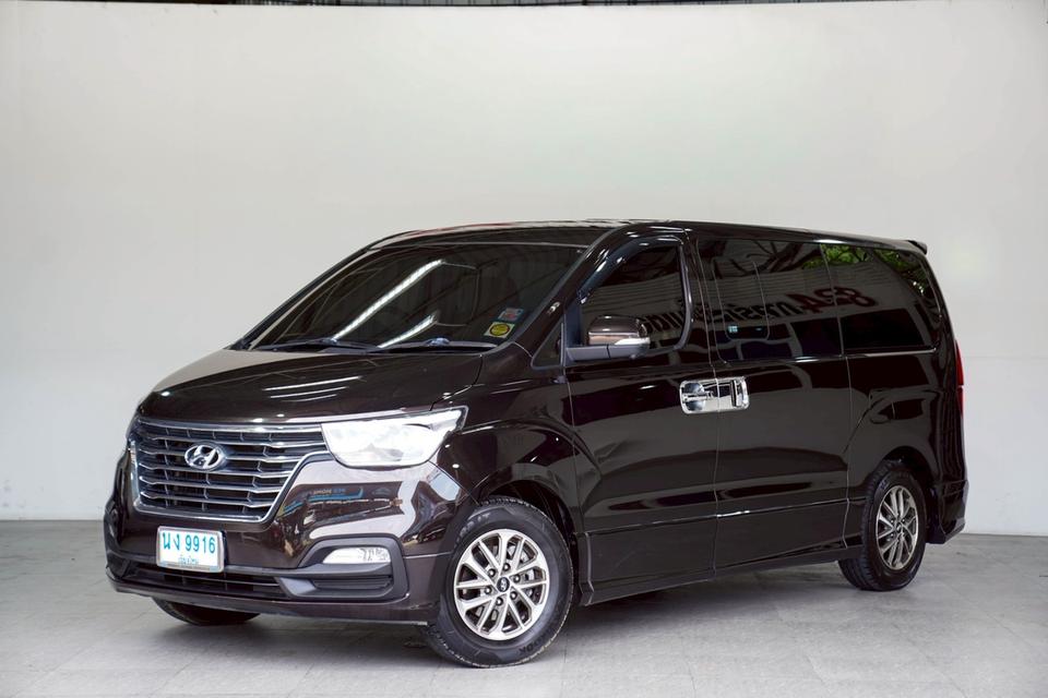 #HYUNDAI H-1 2.5 DELUXE AT  (2018 จด 2019)ทะเบียน: นง 9916 (เชียงใหม่)สี: น้ำตาล