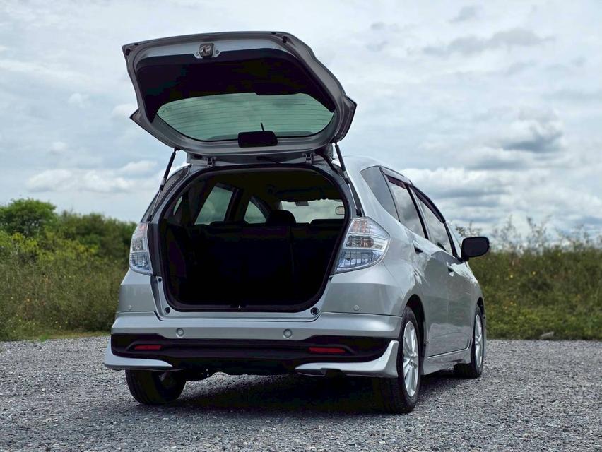 รหัสรถ NC109 Honda Jazz Hybrid ปี 2013 10