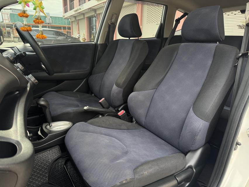 HONDA JAZZ GE 2011 AUTO V IVTEC รูปที่ 12