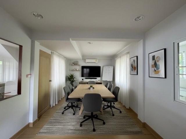 ให้เช่าบ้านเดี่ยวใกล้MRTสุธิสาร (Private Pool) ตกแต่งสวยหรู90ตารางวา แอร์เฟอร์ครบ มี5ห้องนอน4ห้องน้ำ1ห้องแม่บ้าน ราคาเช่ 4