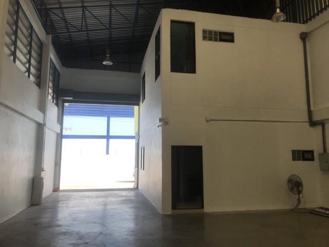 ขาย / ให้เช่าโรงงานพร้อมสำนักงาน 2 ชั้น (Mini Factory) พร้อมใช้งาน เริ่มธุรกิจได้ทันที  ทำเลเอกชัย–บางบอน 17