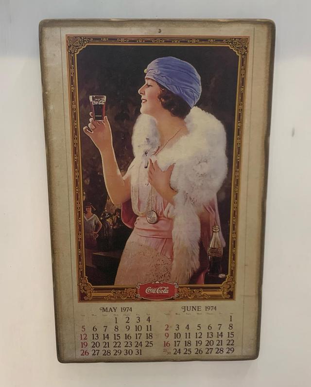 ภาพพิมพ์บนแผ่นไม้ปฏิทินโค๊ก ปี 1974(งานใหม่) 3
